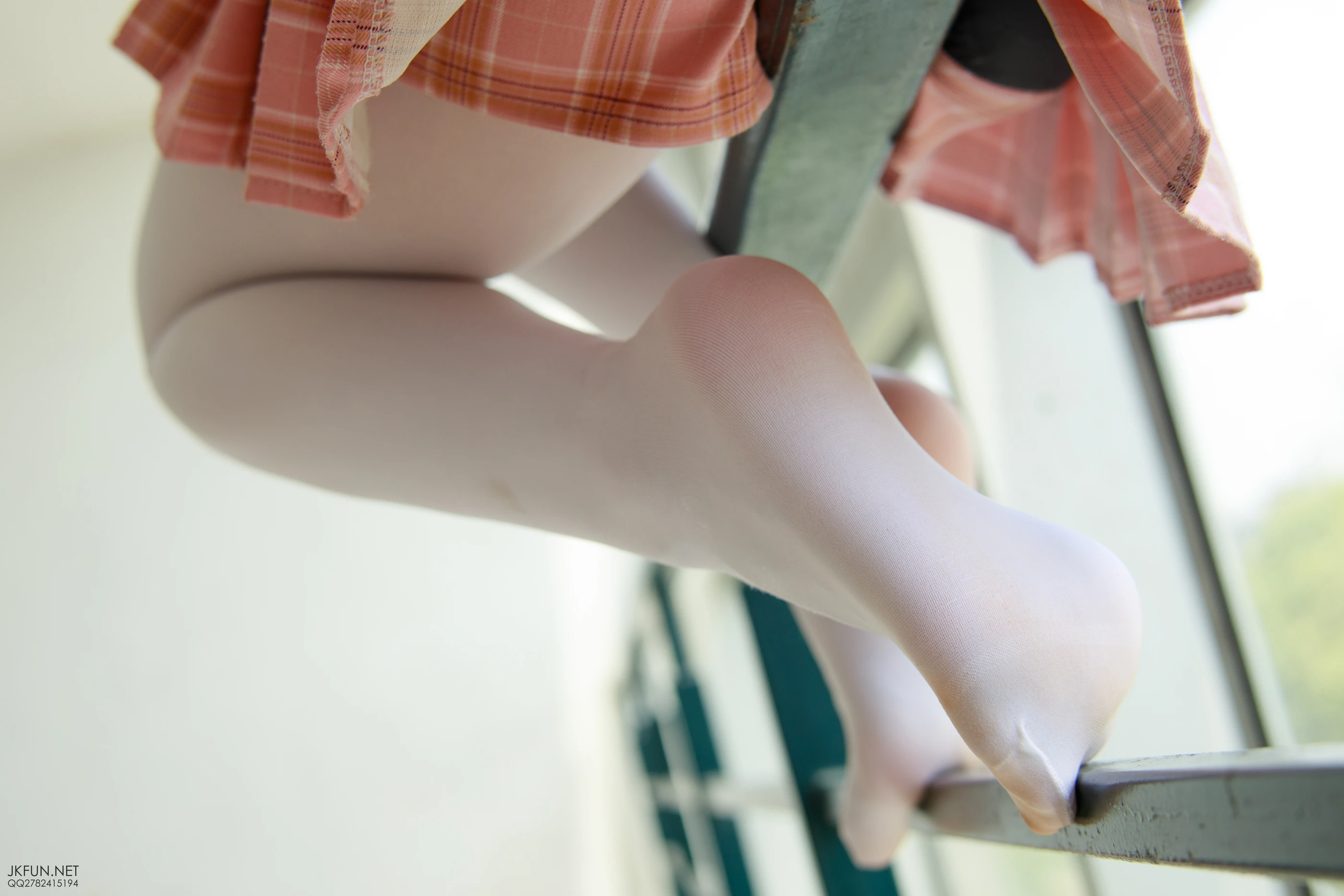 森萝财团 [JKFUN-007] 默陌 80D白丝 [126P 1V]插图5
